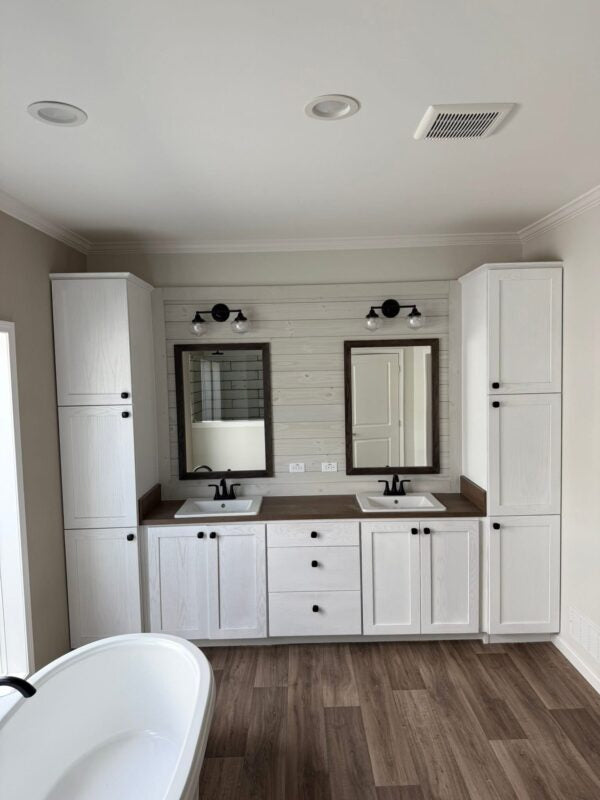 Mobile Home about 2240sqft 3bedroom 2 bath