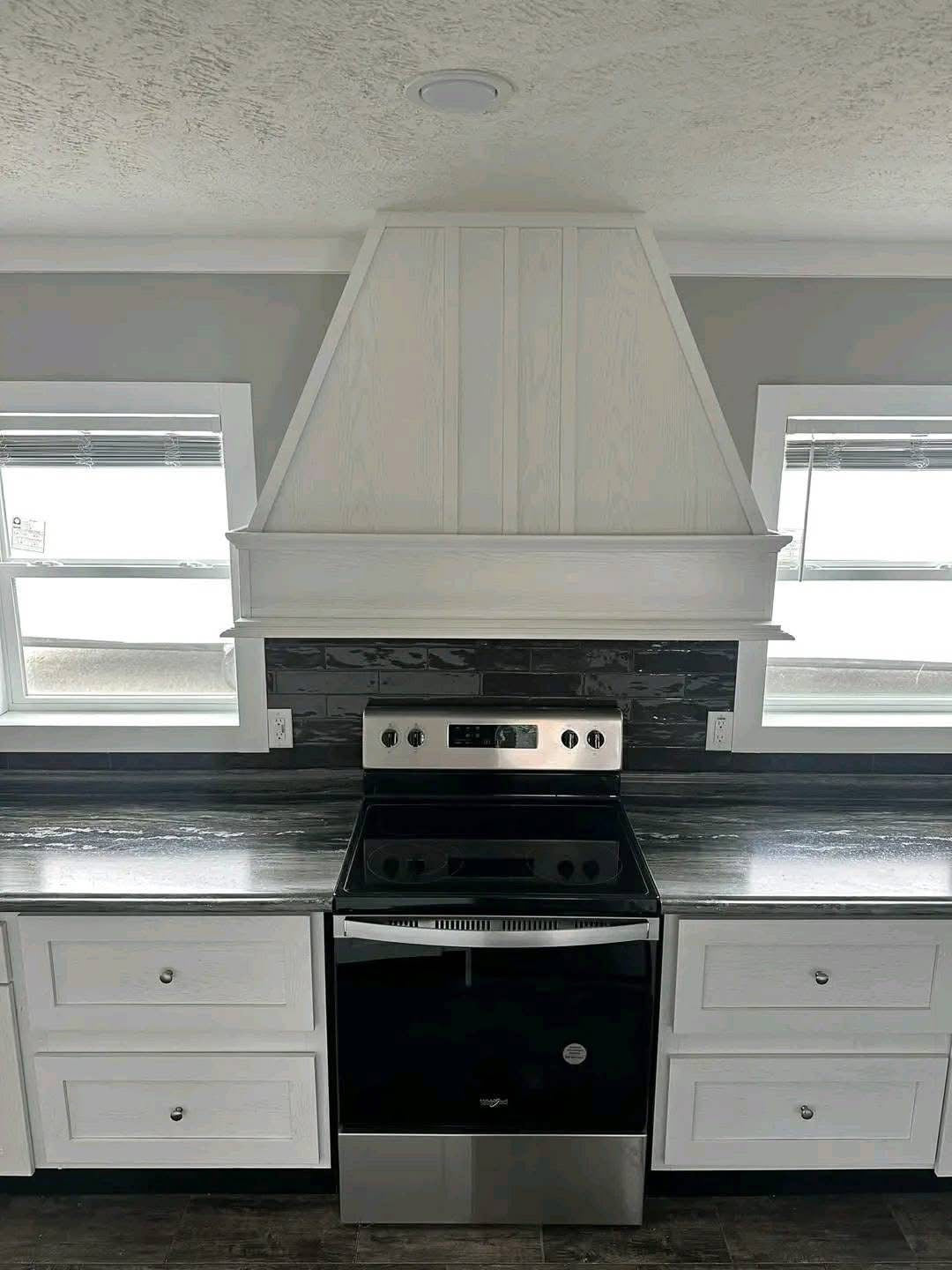 Mobile Home The Presley 4bedroom 3 bath sqft 32’ X 82’