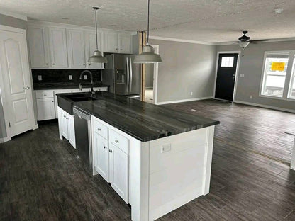 Mobile Home The Presley 4bedroom 3 bath sqft 32’ X 82’