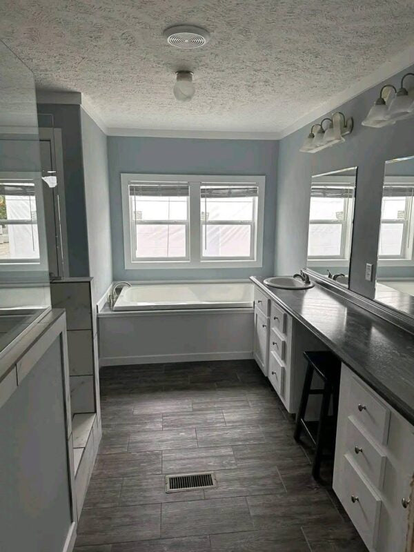 Mobile Home The Presley 4bedroom 3 bath sqft 32’ X 82’