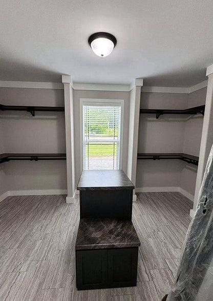 Barndominium (4000sqft 4bed 2bth )